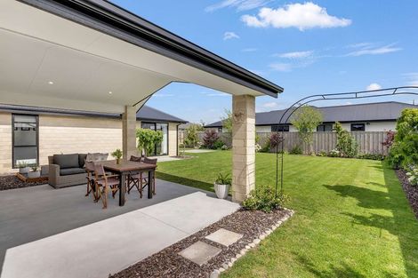 Photo of property in 117 Shillingford Boulevard, Rolleston, 7615