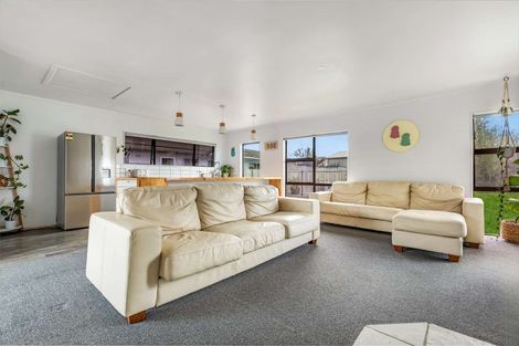 Photo of property in 11 Totara Street, Edgecumbe, 3120