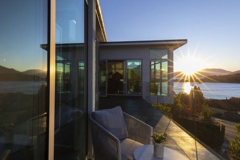 Photo of property in 468 Peninsula Road, Kelvin Heights, Queenstown, 9300