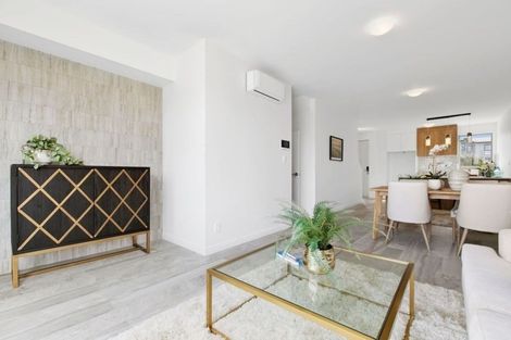 Photo of property in 6 Waihou Crescent, Albany Heights, Auckland, 0632