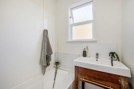 Photo of property in 16 Balgay Street, Upper Riccarton, Christchurch, 8041