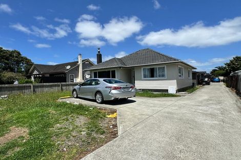 Photo of property in 8 Martin Road, Manurewa, Auckland, 2102