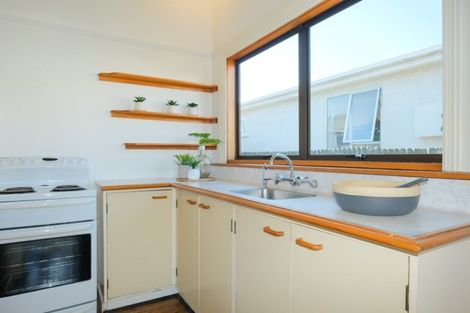 Photo of property in 19 Osmond Street, South Dunedin, Dunedin, 9012