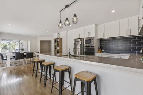 Photo of property in 22b Sunnyvale Road, Swanson, Auckland, 0614