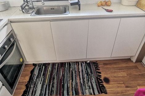 Photo of property in 1/430 Mount Albert Road, Mount Roskill, Auckland, 1041