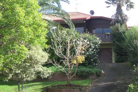 Photo of property in 2 Kiri Place, Mairangi Bay, Auckland, 0630