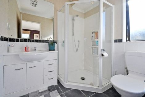 Photo of property in 219 Carnoustie Drive, Wattle Downs, Auckland, 2103