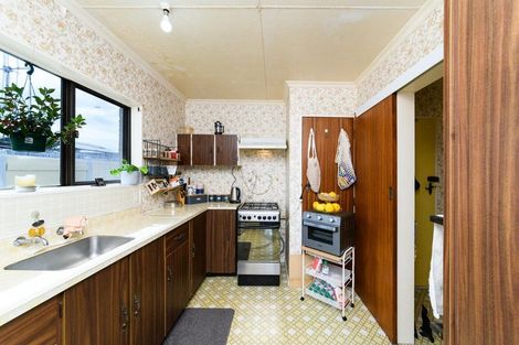 Photo of property in 2 Bethel Court, Milson, Palmerston North, 4414