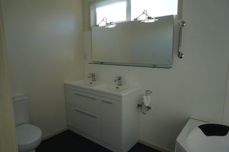 Photo of property in 18a Meeanee Quay, Westshore, Napier, 4110