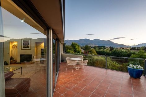 Photo of property in 5 Cotter Avenue, Arrowtown, 9302