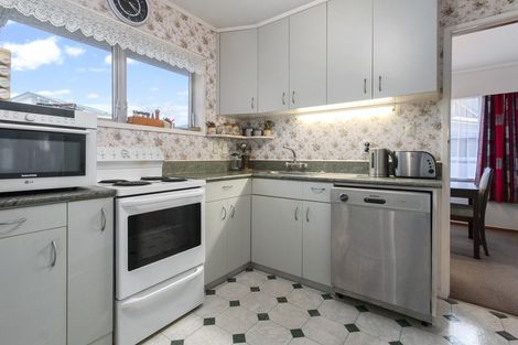 Photo of property in 12 Banbury Place, Mangere Bridge, Auckland, 2022