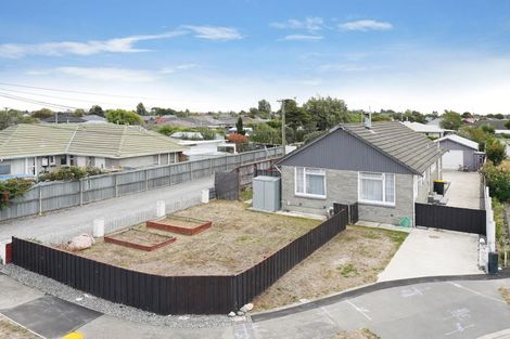 Photo of property in 11 Esk Place, Aranui, Christchurch, 8061