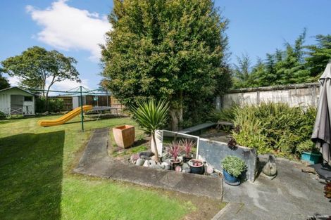 Photo of property in 83 Kervil Avenue, Te Atatu Peninsula, Auckland, 0610