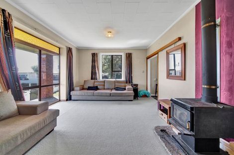 Photo of property in 1410 Devon Road, Brixton, Waitara, 4382