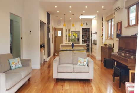 Photo of property in 32 Weka Street, Miramar, Wellington, 6022