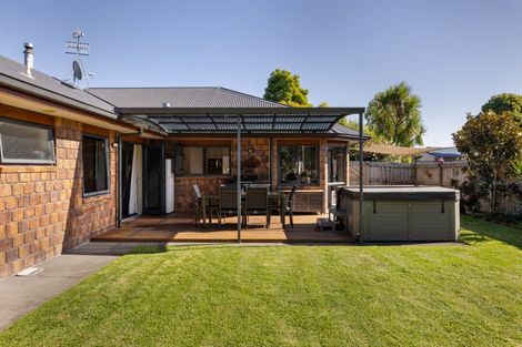 Photo of property in 57 Oteki Park Drive, Welcome Bay, Tauranga, 3112