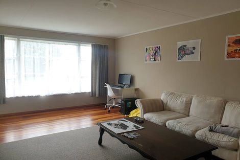 Photo of property in 6 Te Awe Awe Court, Hokowhitu, Palmerston North, 4410