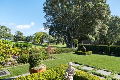 Photo of property in 19 Kotare Drive, Waiwhakaiho, New Plymouth, 4312