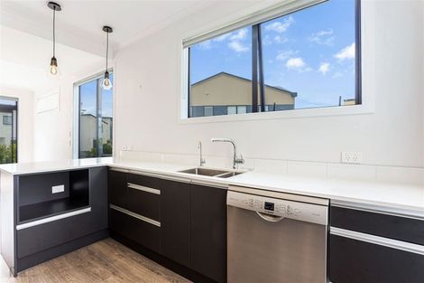 Photo of property in 7 Frank Gill Road, Hobsonville, Auckland, 0616