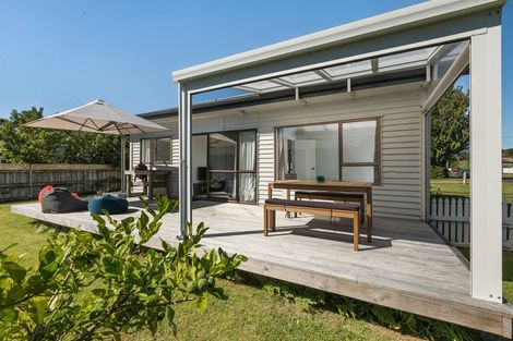 Photo of property in 3 Macmillan Street, Katikati, 3129