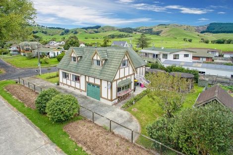 Photo of property in 17 Ferndale Drive, Kawakawa Bay, Papakura, 2585