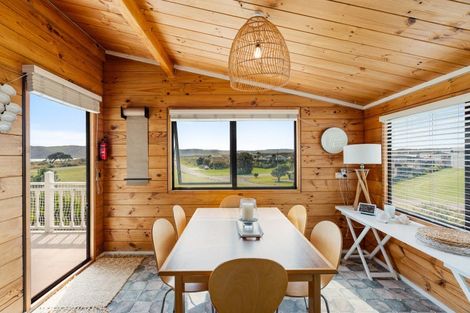 Photo of property in 1 Moana Drive, Mahia, 4198