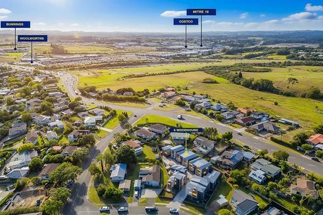 Photo of property in 8/6 Woodhouse Place, West Harbour, Auckland, 0618