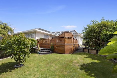 Photo of property in 12 Frank Frethey Place, Highlands Park, New Plymouth, 4312