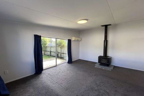 Photo of property in 2/71 Hikurangi Street, Trentham, Upper Hutt, 5018
