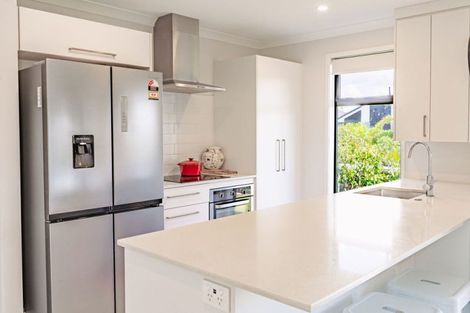 Photo of property in 1 Monaro Place, Papamoa, 3118