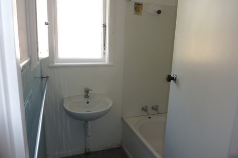 Photo of property in 12 Barrie Avenue, Papatoetoe, Auckland, 2025