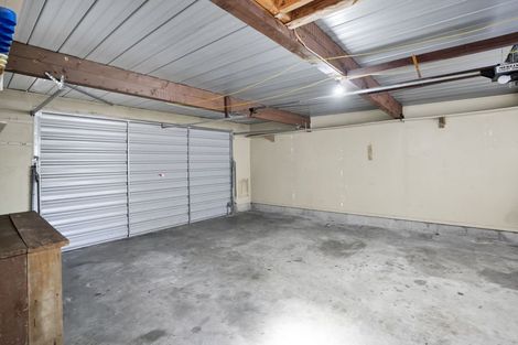 Photo of property in 87 Heta Road, Highlands Park, New Plymouth, 4312