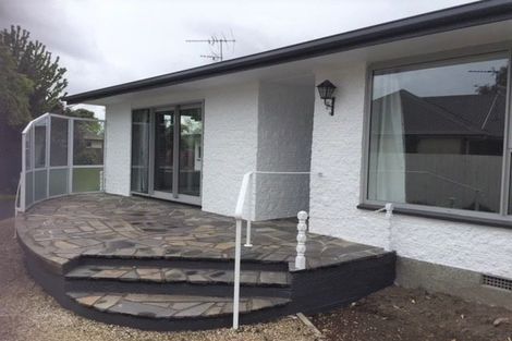 Photo of property in 72 Withells Road, Avonhead, Christchurch, 8042