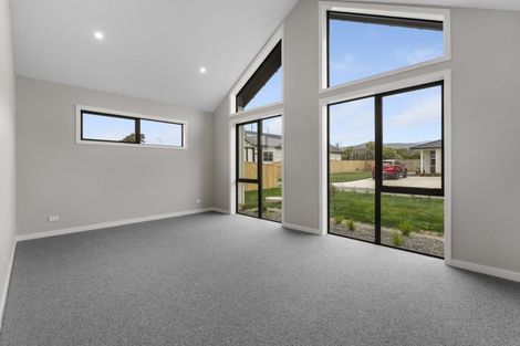 Photo of property in 10 Te Puke Te Ao Way, Otaki, 5512