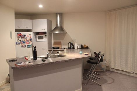 Photo of property in Grandstand Apartments, 6/80 Kent Terrace, Mount Victoria, Wellington, 6011