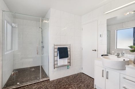 Photo of property in 11 Evelina Lane, Flat Bush, Auckland, 2019