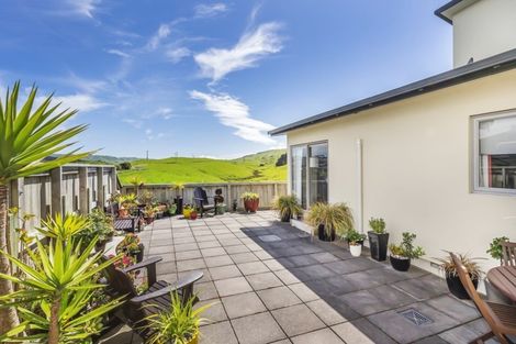 Photo of property in 71 Saint Ives Drive, Camborne, Porirua, 5026