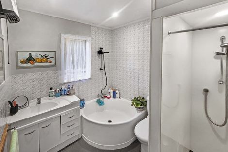 Photo of property in 22a Hine Road, Wainuiomata, Lower Hutt, 5014