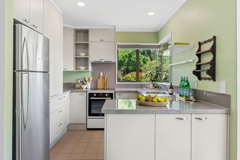 Photo of property in 8 Castle Way, Beckenham, Christchurch, 8023