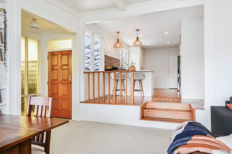 Photo of property in 100 Forest Lake Road, Forest Lake, Hamilton, 3200