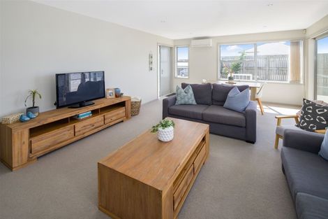 Photo of property in 19a Comber Place, Johnsonville, Wellington, 6037