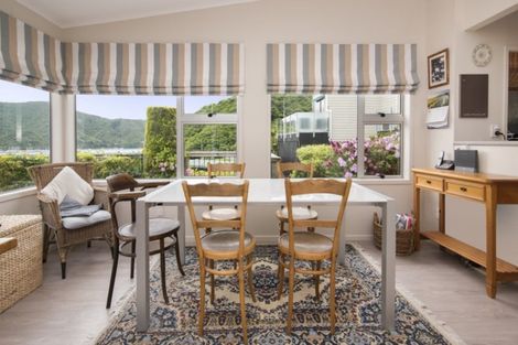 Photo of property in 10 Amelia Crescent, Waikawa, Picton, 7220