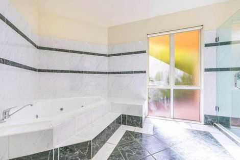 Photo of property in 24a Rock Isle Road, Torbay, Auckland, 0630