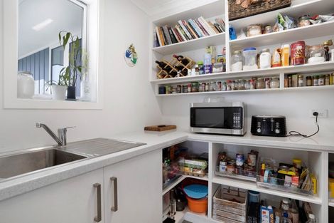 Photo of property in 32 Westwood Avenue, Greytown, 5712