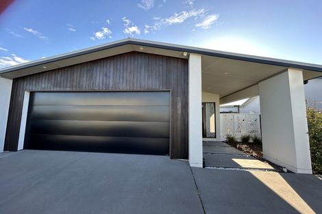 Photo of property in 32 Franks Way, Papamoa Beach, Papamoa, 3118