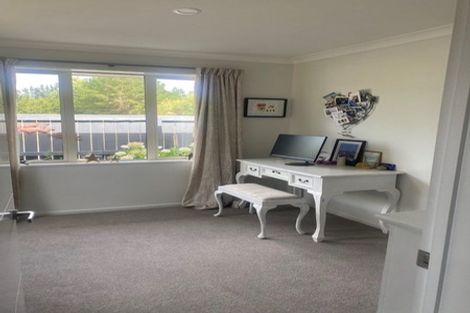 Photo of property in 1 Franklin Drive, Rangiora, 7400