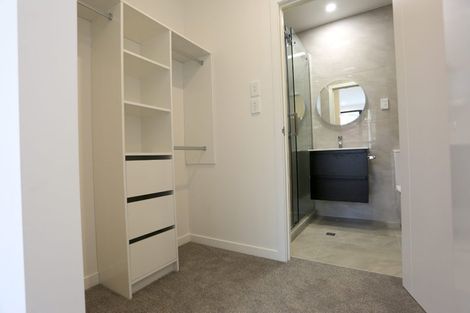 Photo of property in 13a King Richard Place, Browns Bay, Auckland, 0630