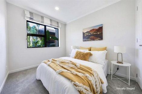 Photo of property in 22 Travis View Drive, Fairview Heights, Auckland, 0632
