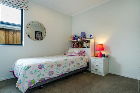 Photo of property in 17 Eric Melrose Lane, Halswell, Christchurch, 8025