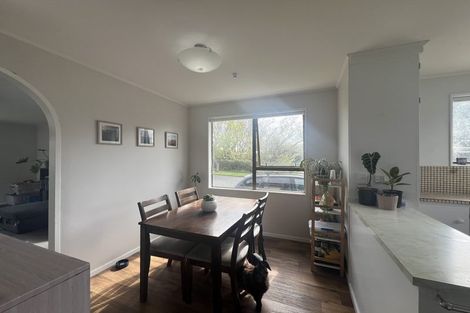 Photo of property in 12 Escort Grove, Awapuni, Palmerston North, 4412